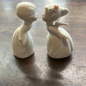 Vintage Napco kissing angels